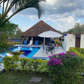 CASA CAMPESTRE VILLA PAULA - Finca: Los Chancos şehrinde bir otel