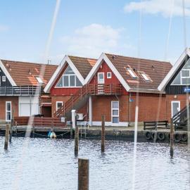 2 Bedroom Gorgeous Apartment In Hemmet, hotelli kohteessa Hemmet