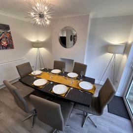 City centre home in Canterbury with free parking