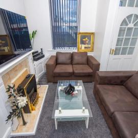 Lovely City Home + Free Parking, hotel in Manchester