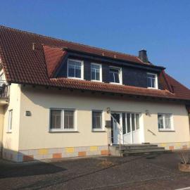Schöne Ferienwohnung am Fuße der Rhön., hotel em Eichenzell