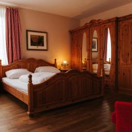 Viesnīca Unertl Bräustüberl Gästehaus pilsētā Haag in Oberbayern