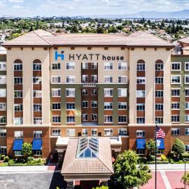 Hyatt House Santa Clara: Santa Clara şehrinde bir otel