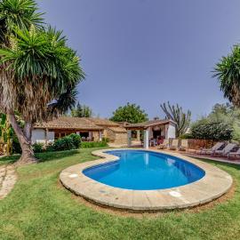 Villa Can Salas by Sealand Villas, hotel in Pollença