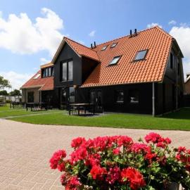 Skylgerduin, hotel a Midsland