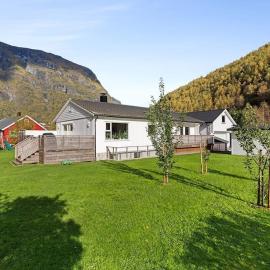 Fint hus i Flåm, viešbutis mieste Aurlandas