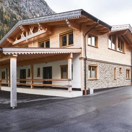Wetterstein-Chalet, hotel di Leutasch