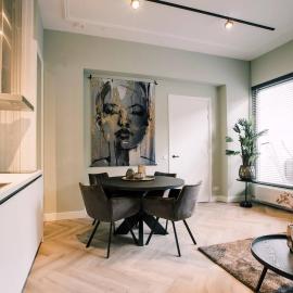 Garden View Apartment in Historic City Villa