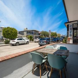 3 Bedroom Renovated Condo on Balboa Island