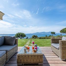 Villa HAPPY DAYS, Hotel in Pietrosella