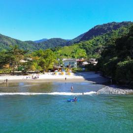 Casa do Sérgio lindo loft ideal para casa e pequena família,moderno e confortável, hotel em Paraty