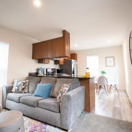 2-Bedroom SLO Bungalow House, hotel in San Luis Obispo