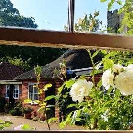 Potts Cottage، فندق في Ufford