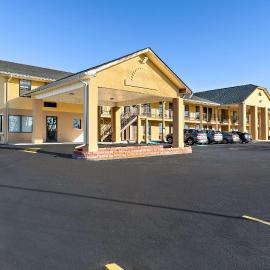 Quality Inn Monroe、モンローのホテル