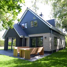 Razende Bol, hotel in De Koog