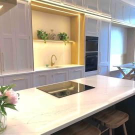 Luxury 2BR apartment & parking central Winchester