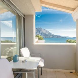 Rogač Rooms & Restaurant, hotel in Omiš