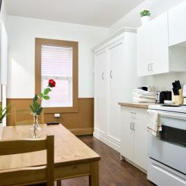 Amazing DT Apartment w Parking Location Coffee, hotel en Moose Jaw