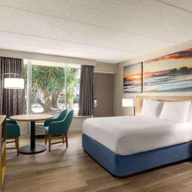 Days Inn by Wyndham Cocoa Beach Port Canaveral, hotel em Cocoa Beach