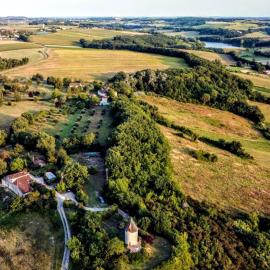 Ferme du Moulin de Paillères, vue panoramique, piscine - idéal 4 à 5 personnes
