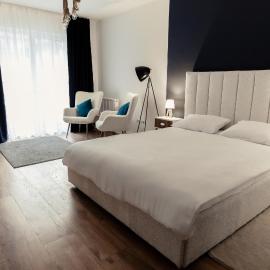 Blue Harmony Apartment, hotell i Floreşti