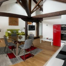 appartamento sulle dolomiti "da Corona", Hotel in Dosoledo