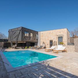 Luxurious Home In Biorine, hotel en Biorine