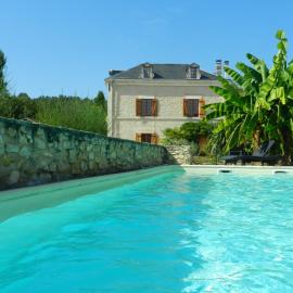 La Maison Saint-Martin، فندق في Agonac