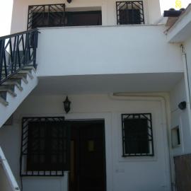 Lakis apartments, hotel a (( Saoúli ))