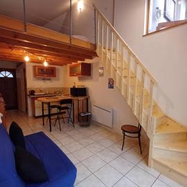 guesthome la petite salette, hotel u gradu Monestier-de-Clermont