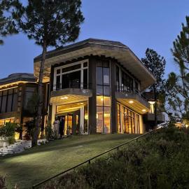 Rock City Resort – hotel w mieście Swat