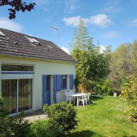 Gite Les Fées Papillon, hotel di Sauzelles