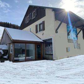 Chalet Rouge Gazon Site Naturel Classé