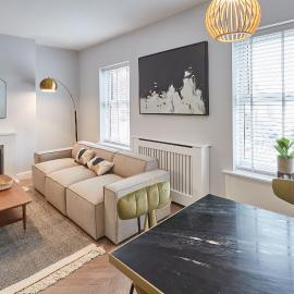 Cosy Coastal Apartment 2