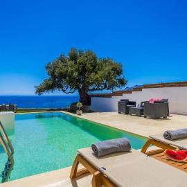 Olive Zen Villa Zante with Private Pool & Sunrise Sea View, hotel u Zakintosu