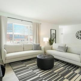 5-Bedrooms! Stylish and Modern Home, Pets Welcome!, hotel en Arvada