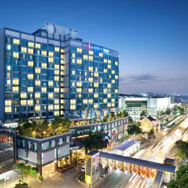 Lumire Hotel & Convention Centre: Cakarta'da bir otel