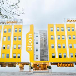 Bloom Hotel - Medicity Gurugram, hotel u gradu 'Gurgaon'