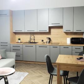 APARTAMENT JARACZA 28/10