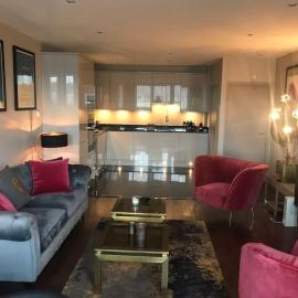 Luxury Central Tunbridge Wells with free parking, hotel in Royal Tunbridge Wells