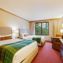 4006 Suncadia Lodge Pool and Hot-Tub Access with Hotel Amenities – hotel w mieście Cle Elum