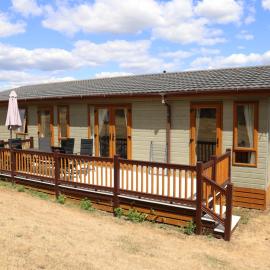 Shorefield Country Park 4 Bedroom Lodge communal swimming pool, hotel a Milford on Sea