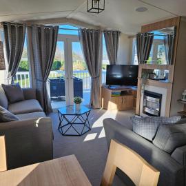 Beautiful caravan near Edinburgh nr 14, Hotel in Port Seton