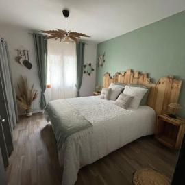 Maison « l’effet-mère »en rez de chaussée , hotel in Aigues-Mortes