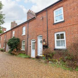 5 Melinda Cottages, hotel in West Runton