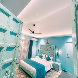 Atmani waterfront resort, hotel em Cola