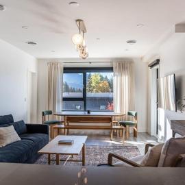 Snowed Inn - Stunning 3 Bedroom Condo