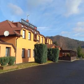 Formule, hotel a Perštejn
