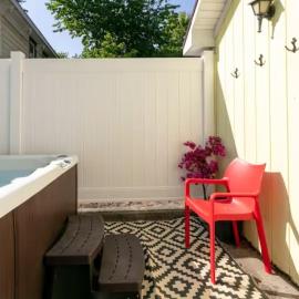Walk To Parks, Dining & Lake! Game Room! Hot Tub!