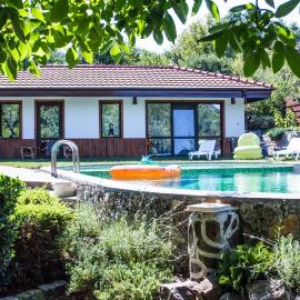 Стальовата Къща - Stalyovata Guest House - Private Pool, Jacuzzi & Sauna、Prokhodのホテル
